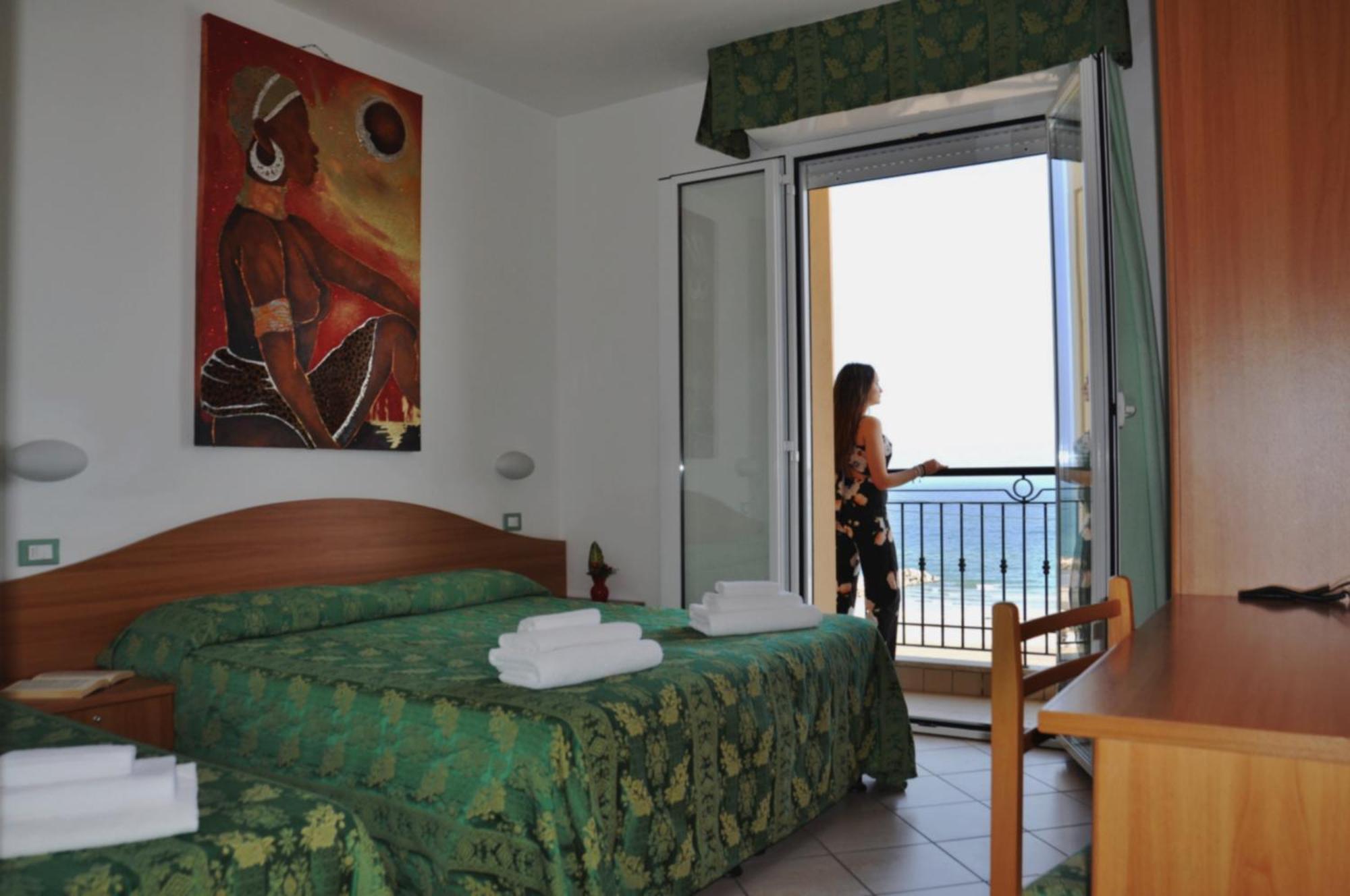 Hotel Belvedere Misano Adriatico Esterno foto